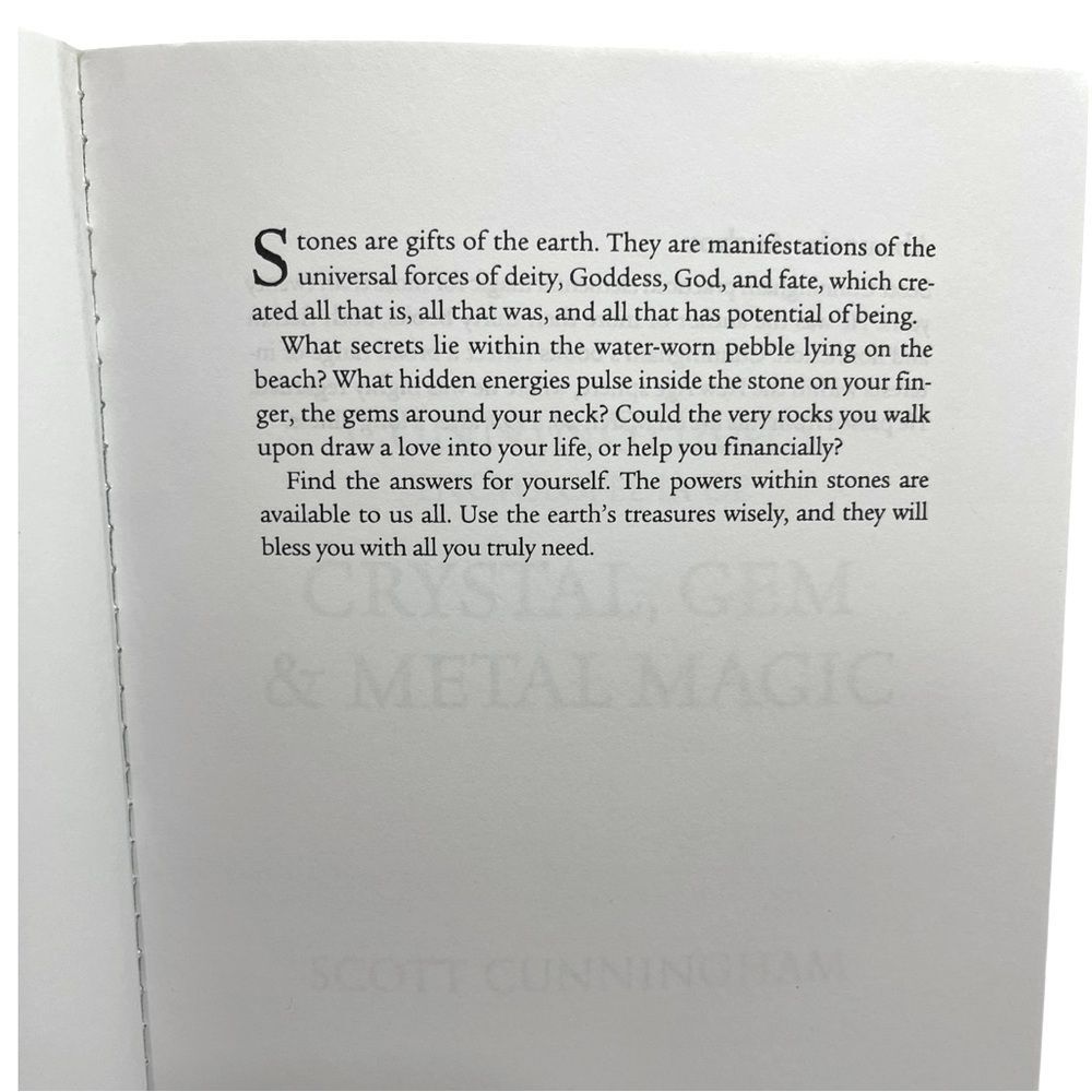 Cunningham's Encyclopedia of Crystal, Gem & Metal Magic - Picture 4 of 7